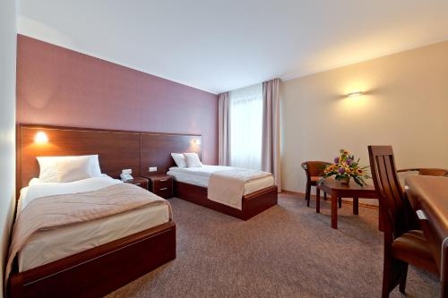 Imagen de la habitación del Hotel Artis and Spa. Foto 9