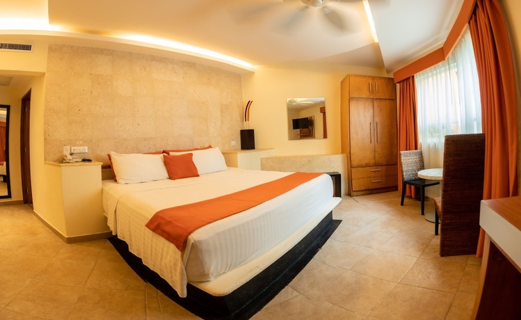 Imagen de la habitación del Hotel Artisan Family Hotels and Resorts Playa Esmeralda. Foto 6