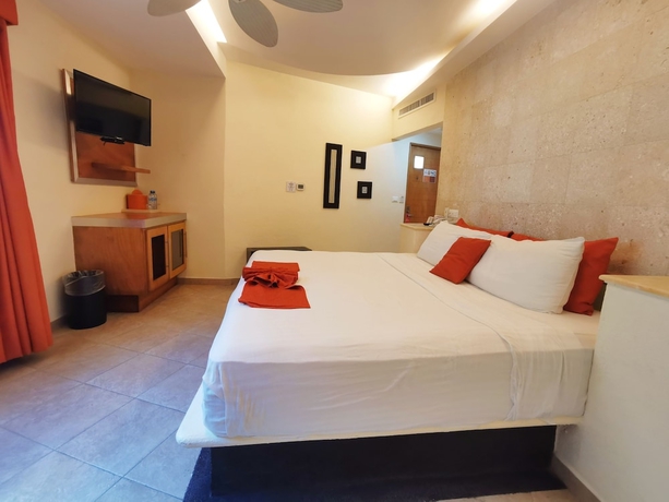 Imagen de la habitación del Hotel Artisan Family Hotels and Resorts Playa Esmeralda. Foto 7