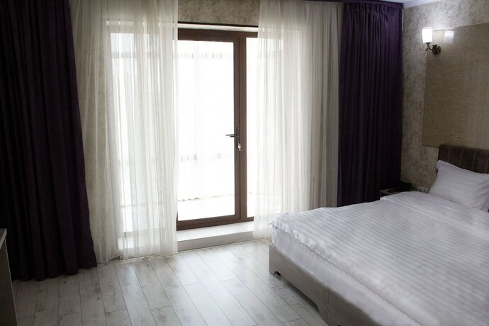 Imagen de la habitación del Hotel Artist Regency. Foto 16