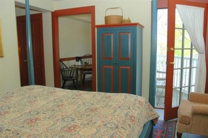 Imagen general del Hotel Artists Colony Inn and Restaurant. Foto 10