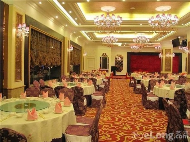 Imagen de la habitación del Hotel Artland Peninsula Hotel. Foto 12