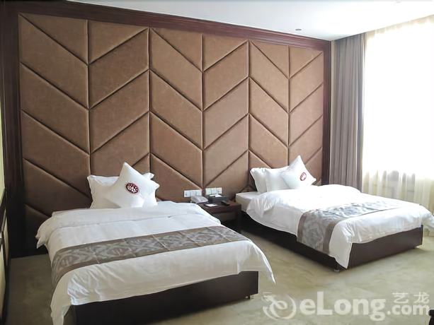 Imagen de la habitación del Hotel Artland Peninsula Hotel. Foto 16