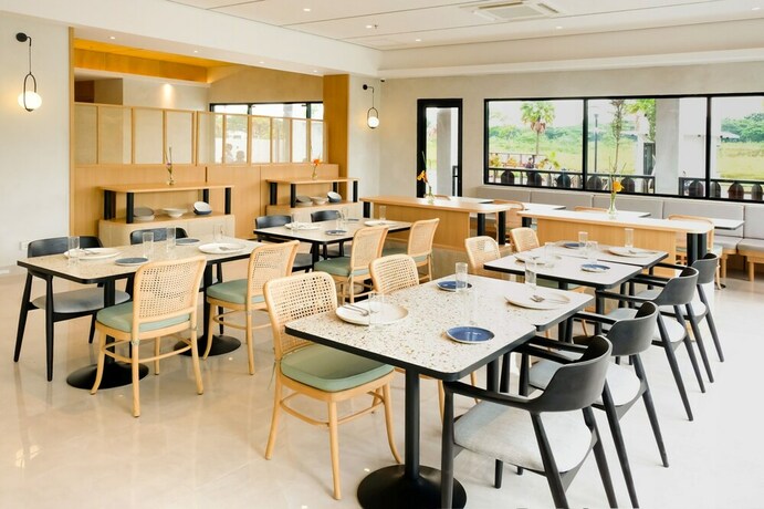 Imagen del bar/restaurante del Hotel Artotel Casa Cikarang, Bekasi. Foto 9