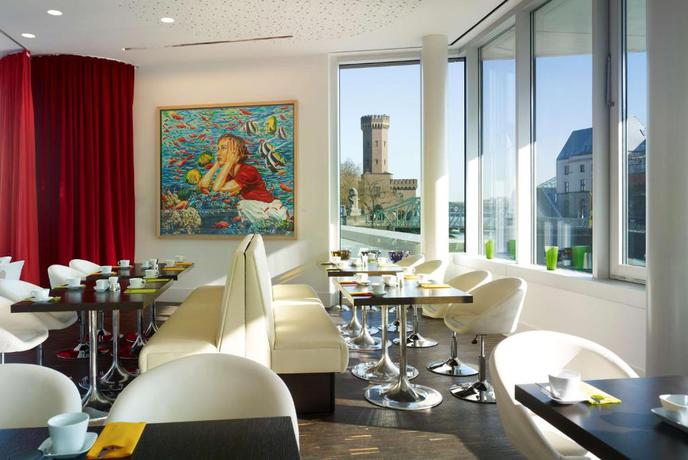 Imagen del bar/restaurante del Hotel Art'otel Cologne Powered By Radisson Hotels. Foto 2