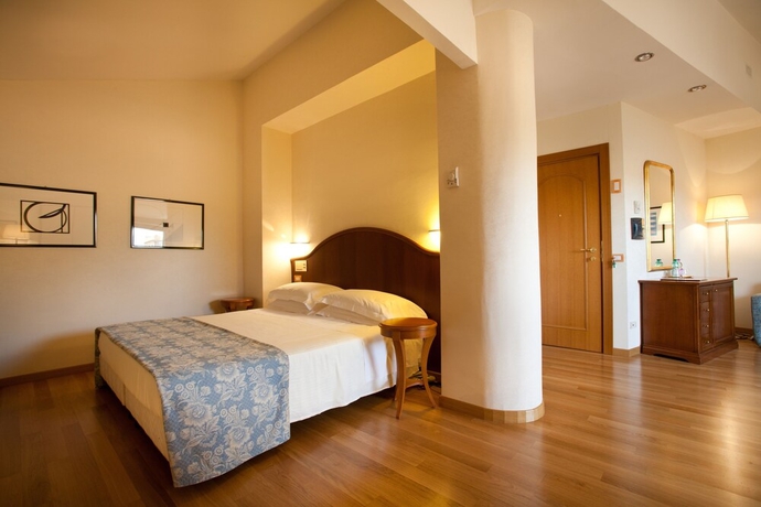 Imagen de la habitación del Hotel Art'otel Rome. Foto 3