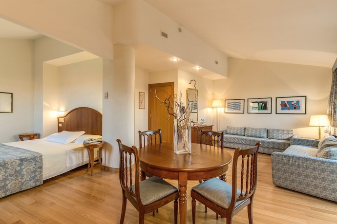 Imagen de la habitación del Hotel Art'otel Rome. Foto 5