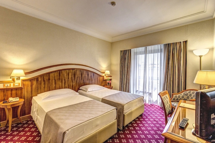 Imagen de la habitación del Hotel Art'otel Rome. Foto 6