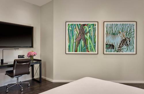 Imagen de la habitación del Hotel Art'otel Zagreb. Foto 18