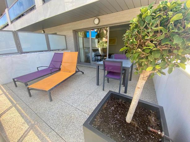 Imagen de los exteriores del Hotel Artplatinum Suites and Apartments. Foto 14