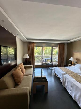 Imagen de la habitación del Hotel Artplatinum Suites and Apartments. Foto 9