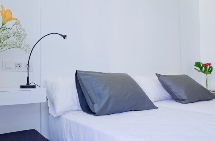 Imagen de la habitación del Hotel Artrip. Foto 5