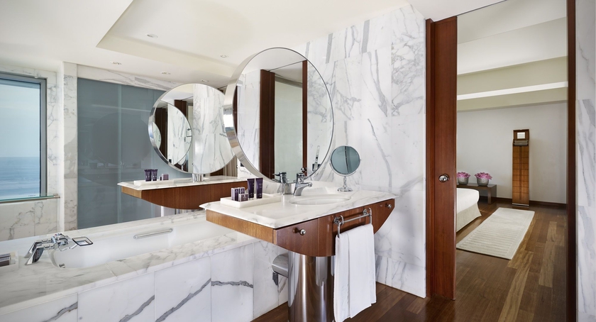 Imagen de la habitación del Hotel Arts Barcelona. Foto 8