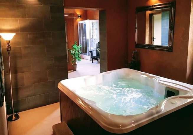 Imagen de la piscina del Hotel Arts Club Boutique Hotel and Spa. Foto 15
