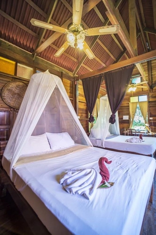 Imagen de la habitación del Hotel Art's Riverview Lodge. Foto 2