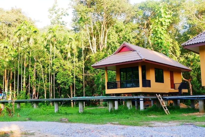 Imagen de la habitación del Hotel Art's Riverview Lodge. Foto 15