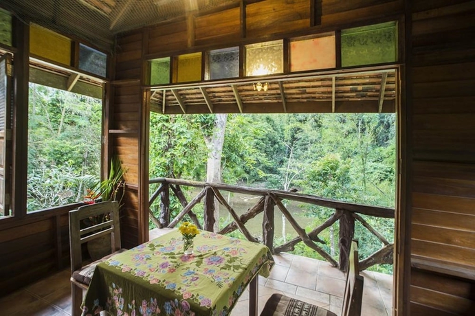 Imagen de la habitación del Hotel Art's Riverview Lodge. Foto 16