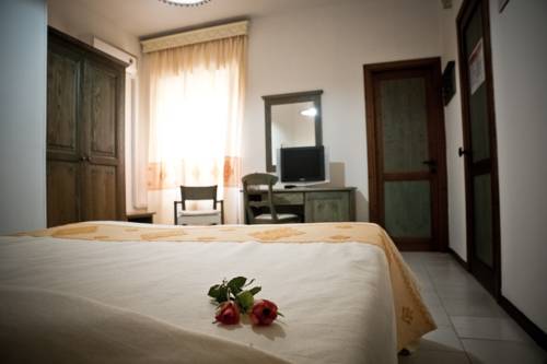 Imagen de la habitación del Hotel Artu. Foto 10
