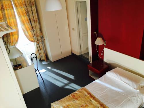 Imagen de la habitación del Hotel Artuà and Solferino. Foto 6