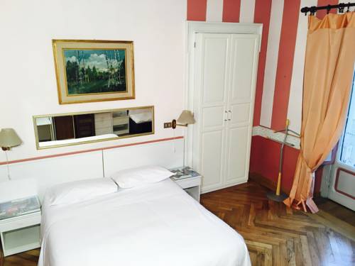 Imagen de la habitación del Hotel Artuà and Solferino. Foto 13