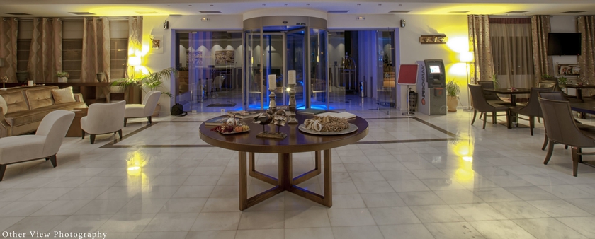 Imagen de los interiores del Hotel Arty Grand. Foto 11