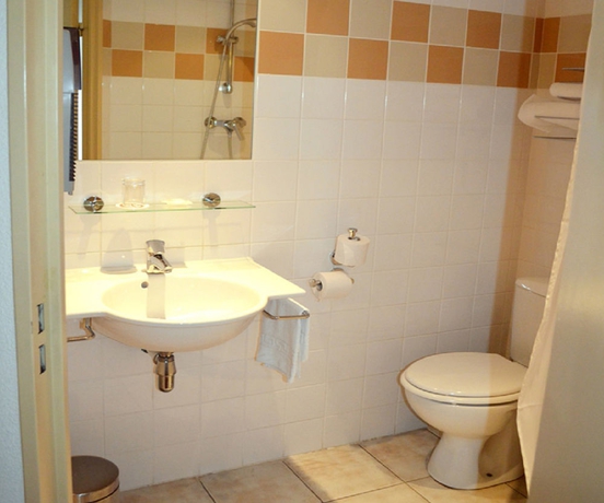 Imagen de la habitación del Hotel Artyster Clermont-ferrand. Foto 7