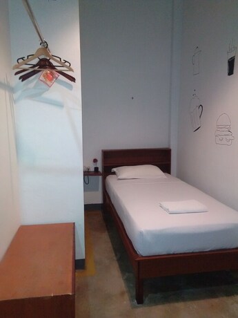 Imagen de la habitación del Hotel Artz. Foto 16
