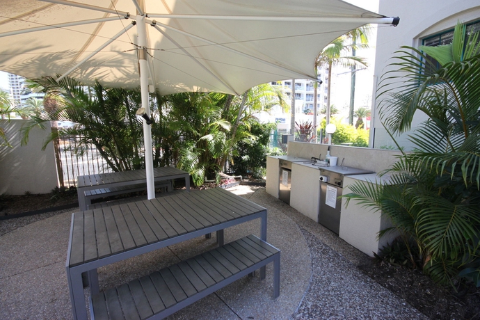 Imagen de los exteriores del Hotel Aruba Beach Resort. Foto 12