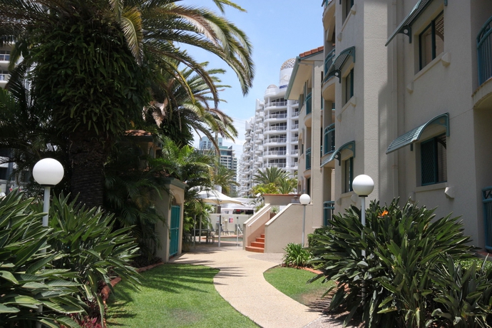 Imagen de los exteriores del Hotel Aruba Beach Resort. Foto 15