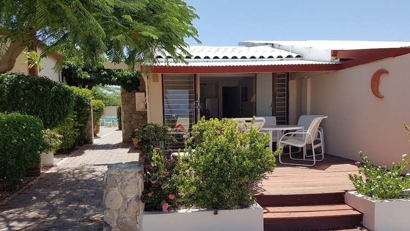 Imagen de la habitación del Hotel Aruba Beach Villas. Foto 12