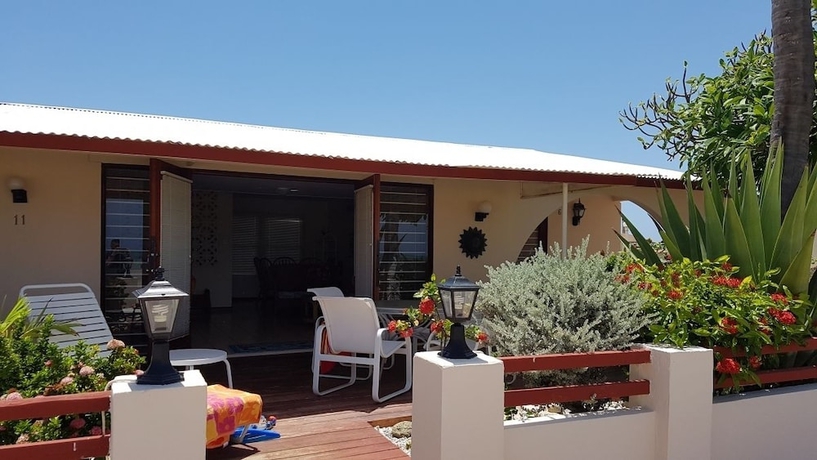 Imagen de la habitación del Hotel Aruba Beach Villas. Foto 13