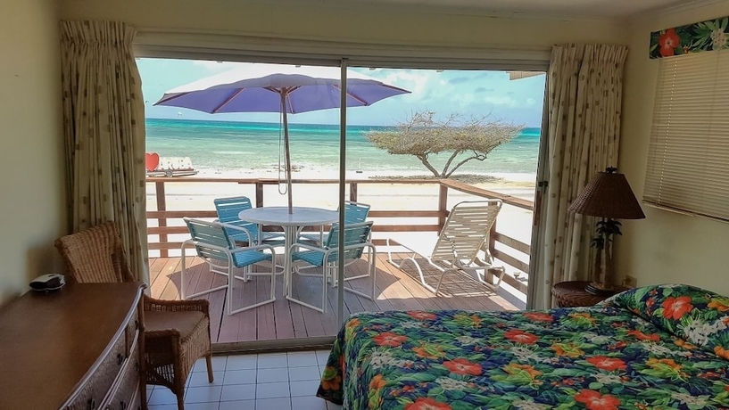 Imagen de la habitación del Hotel Aruba Beach Villas. Foto 15