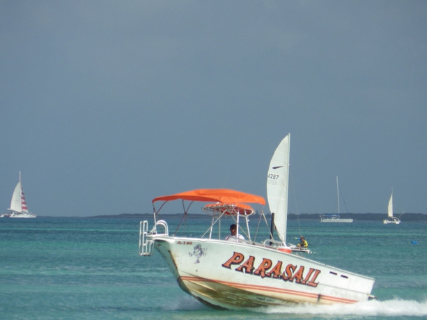 Imagen de los exteriores del Hotel Aruba Cunucu Residence. Foto 9