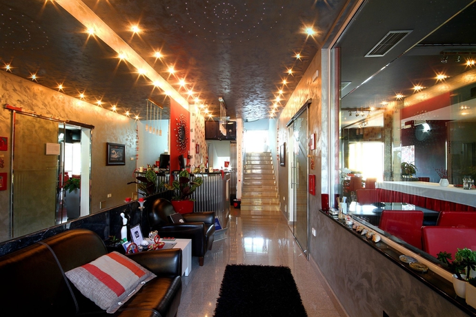 Imagen de los interiores del Hotel Aruba. Foto 15