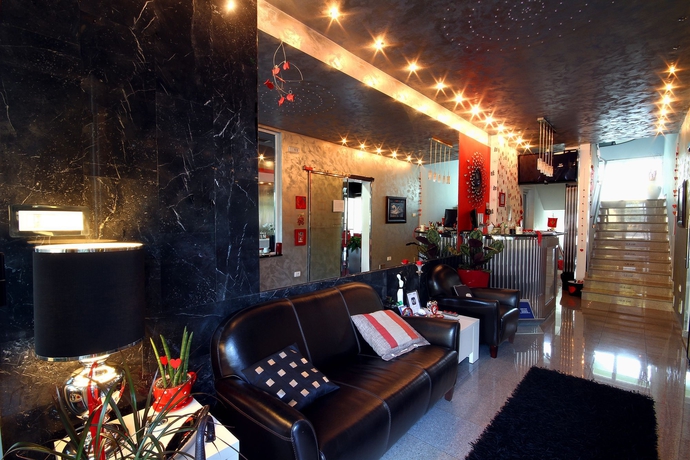 Imagen de los interiores del Hotel Aruba. Foto 16