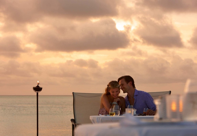 Imagen del bar/restaurante del Hotel Aruba Marriott Resort and Stellaris Casino. Foto 2