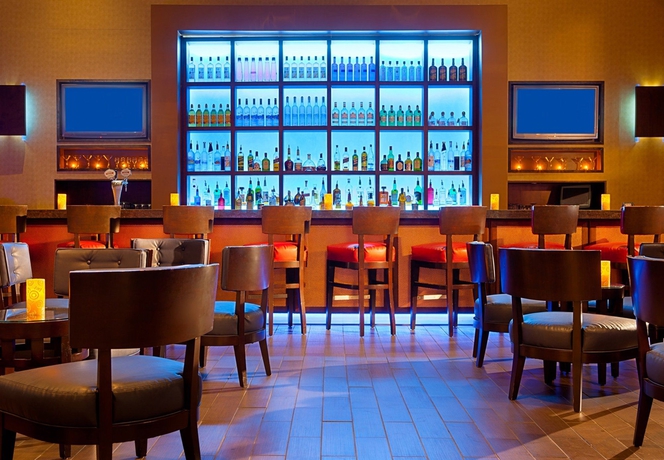 Imagen del bar/restaurante del Hotel Aruba Marriott Resort and Stellaris Casino. Foto 3