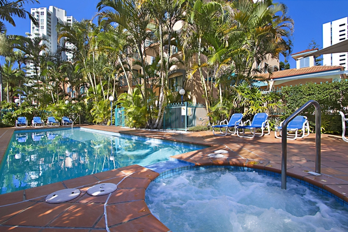 Imagen de la piscina del Hotel Aruba Surf Resort. Foto 14