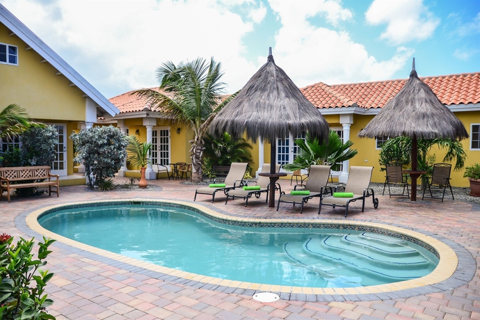 Imagen de la piscina del Hotel Aruba Tropic Apartments. Foto 15