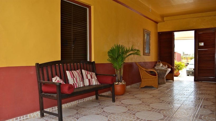 Imagen de los interiores del Hotel Arubiana Inn. Foto 13