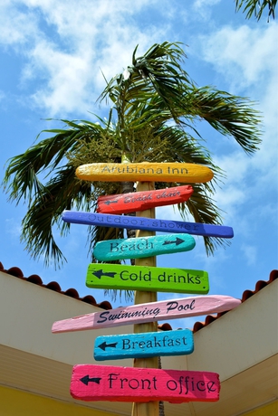 Imagen de los exteriores del Hotel Arubiana Inn. Foto 11