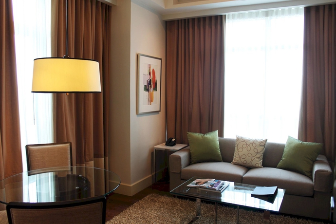 Imagen de los interiores del Hotel Aruga Apartments By Rockwell Makati. Foto 13