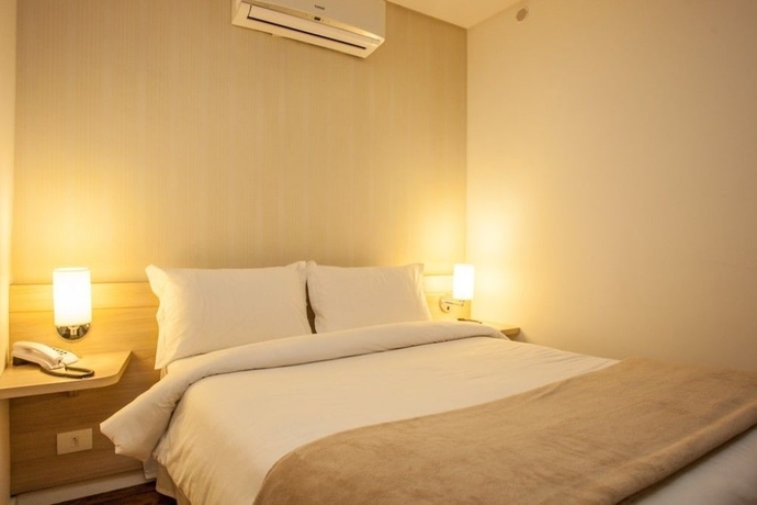 Imagen de la habitación del Hotel Aruj&aacute;. Foto 16