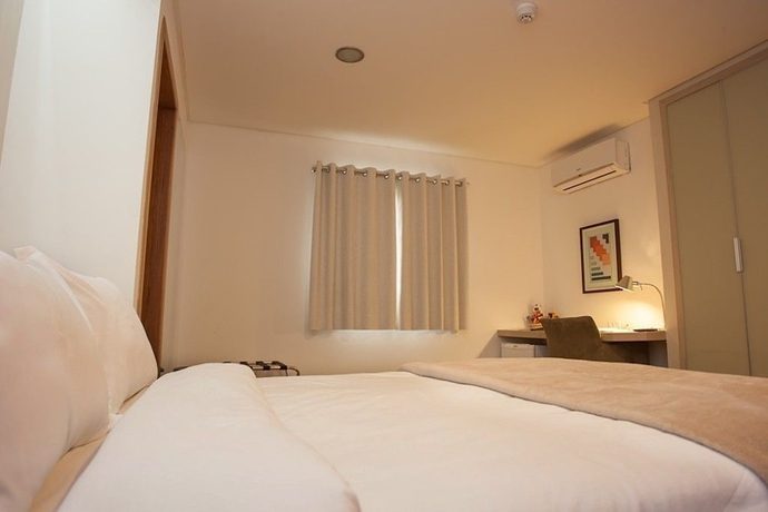 Imagen de la habitación del Hotel Aruj&aacute;. Foto 17