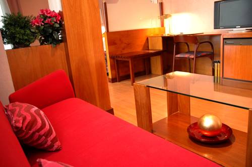 Imagen de la habitación del Hotel Arum&iacute;. Foto 10