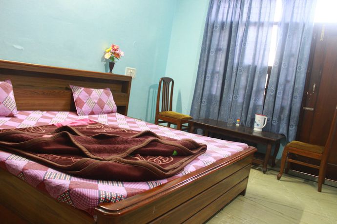 Imagen de la habitación del Hotel Arun Palace. Foto 2