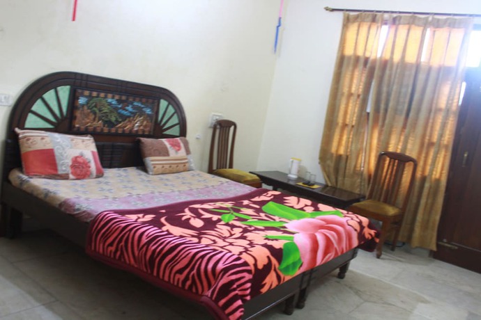 Imagen de la habitación del Hotel Arun Palace. Foto 3