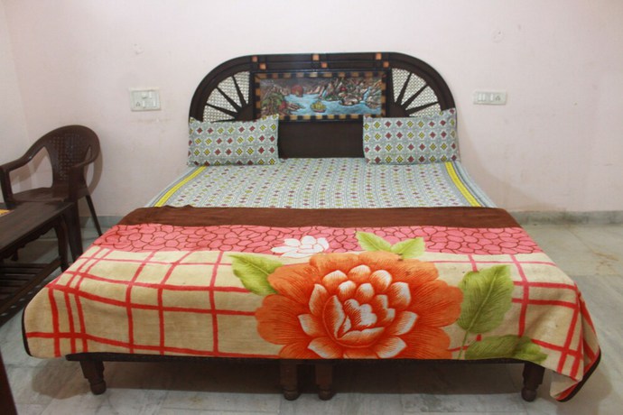 Imagen de la habitación del Hotel Arun Palace. Foto 5