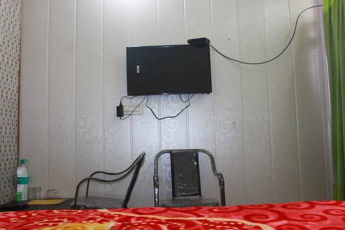 Imagen de la habitación del Hotel Arun Palace. Foto 7
