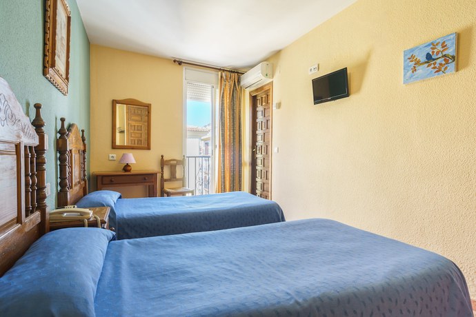 Imagen de la habitación del Hotel Arunda I. Foto 4